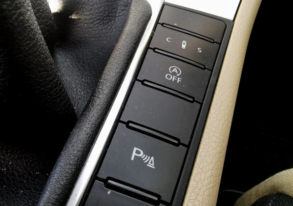 Volkswagen CC cena 43990 przebieg: 238000, rok produkcji 2013 z Ruda Śląska małe 379
